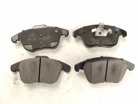 31304129/31277334/30769125 Ön Fren Yastığı Volvo S80, S80L / XC60 / XC90 için