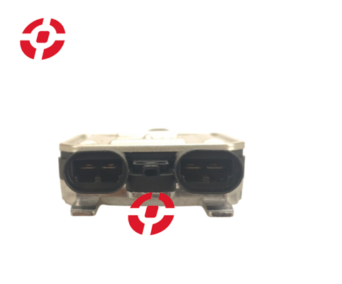 โมดูลพัดลมเย็นอัตโนมัติ โมดูลควบคุมพัดลมเย็นเรดิเอเตอร์ สําหรับ Volvo Fan control module relay ECU 31305106