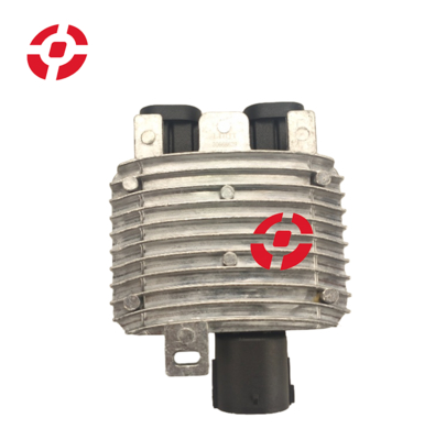 โมดูลพัดลมเย็นอัตโนมัติ โมดูลควบคุมพัดลมเย็นเรดิเอเตอร์ สําหรับ Volvo Fan control module relay ECU 31305106
