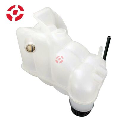 Coolant expansion tank PCF101410 Cooling system expansion tank with pressure cap for Land Rover