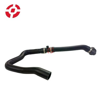 वोल्वो के लिए कूलिंग सिस्टम वाटर टैंक ऊपरी पाइप रेडिएटर कूलेंट नली 31319605 ऑटो रेडिएटर नली ऊपरी