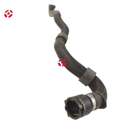 Soğutma parçası ısıtıcı borusu LR144545 Land Rover için motor radyatör ısıtıcı hortumu Isıtıcı giriş su hortumu